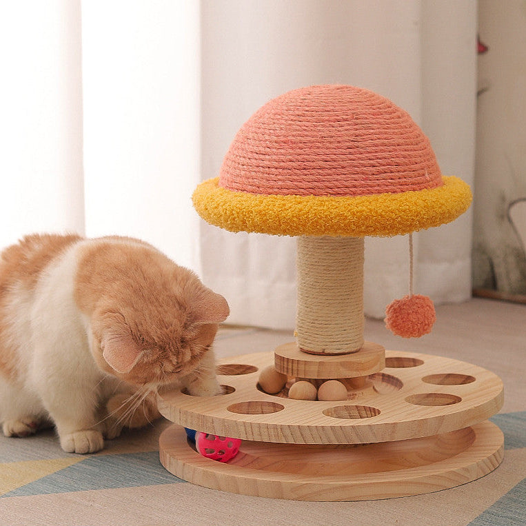 Holz-Kratzbaum mit Spielplatte